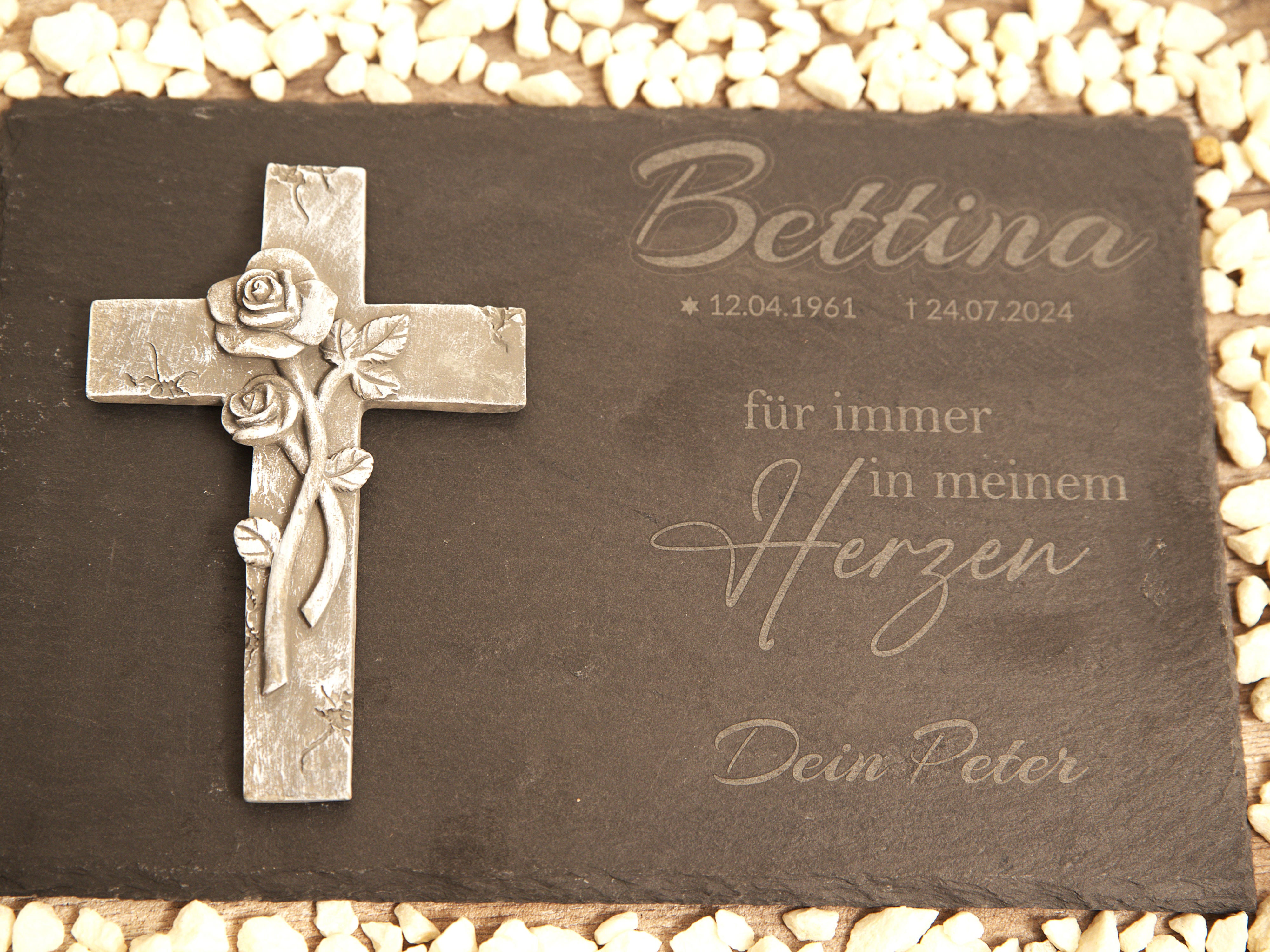 Gedenktafel mit Kreuz, Grabschmuck, Urnengrab, Grabstein, Grabtafel personalisiert